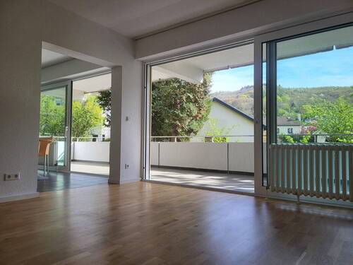 Blick ins Siebengebirge - Büro mit 60,00 m&sup2; in Bad Honnef zum Kaufen