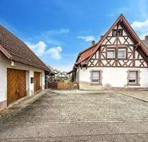 Zweifamilienhaus mit großem Grundstück in Ebringen