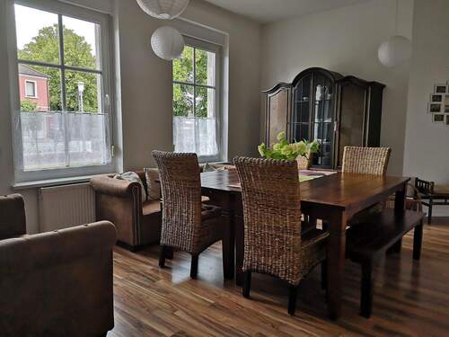 Wohnzimmer unten b - 