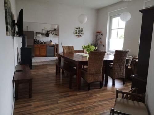 Wohnzimmer unten c - 