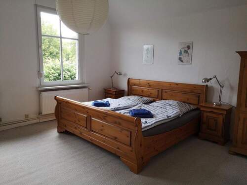 großes Schlafzimmer oben_a - 