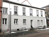 Hausansicht - + Modernes Stil Poststraße Stadtwohnung in Merzig zu vermieten + mit Küchenübernahme