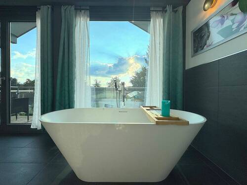 Wanne 1 - DESIGN liebt NATUR - SCHÖNER WOHNEN in STRAUSBERG