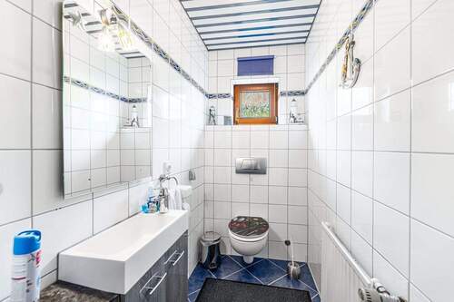 Gäste-WC EG - 