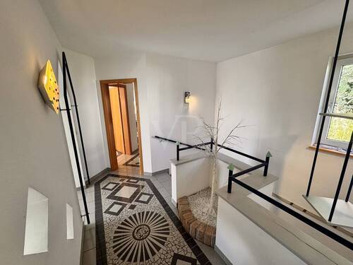 EG Flur - 7 Zimmer Einfamilienhaus in Oberschneiding