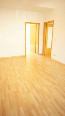 Wohnzimmer - 2 Zimmer Etagenwohnung in Chemnitz