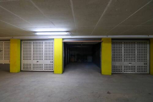 Tiefgaragenstellplatz (absperrbare Box) - 