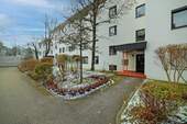 Hauseingang - München - Bogenhausen: 3-Zimmer-ETW in ruhiger Lage