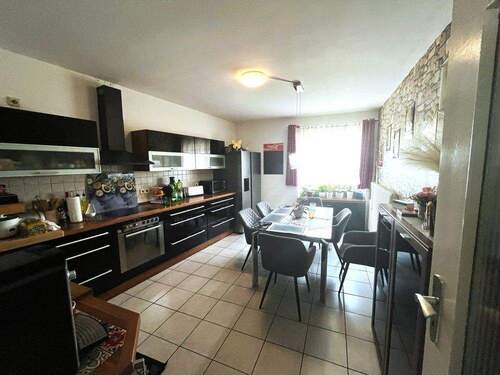 große, helle Essküche - 