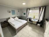 Schlafzimmer I im EG - 