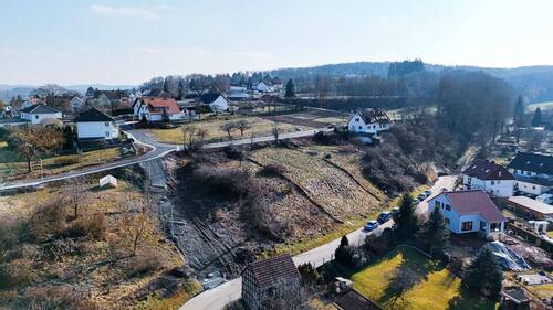 2. Ansicht Richtung Neubaugebiet - Grundstück in Fronhausen zum Kaufen