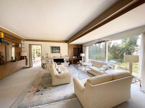 Wohnbereich - 7 Zimmer Mehrfamilienhaus, Wohnhaus zum Kaufen in Stuttgart