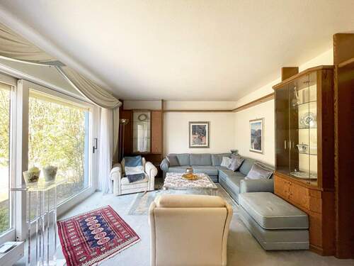 Wohnbereich - Mehrfamilienhaus, Wohnhaus mit 173,00 m&sup2; in Stuttgart zum Kaufen