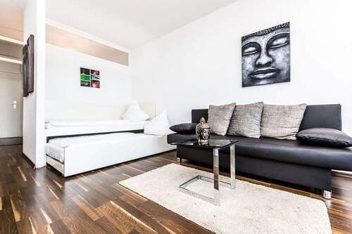 Wohn-Schlafzimmer - 1 Zimmer Etagenwohnung zum Kaufen in Köln