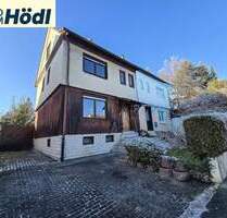 Renovierungsbedürftige Doppelhaushälfte mit Charme, Gewölbekeller und Garten - Reutlingen Römerschanze