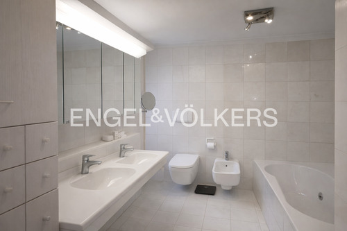 Badezimmer im EG - Bungalow mit 350,00 m&sup2; in Rottenburg zum Kaufen