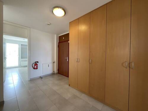 Diele Ansicht 1 - Etagenwohnung mit 94,50 m&sup2; in Wiesbaden zum Kaufen