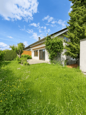 Hausansicht von Garten - 5 Zimmer Doppelhaushälfte zum Kaufen in Sindelfingen