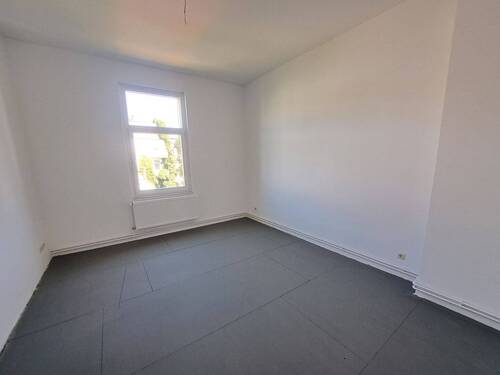 Zimmer 2 - 4 Zimmer Etagenwohnung in Bremerhaven