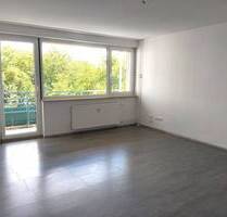 Komplett sanierte 3 Zimmer Wohnung mit Balkon in Gelsenkirchen zu vermieten