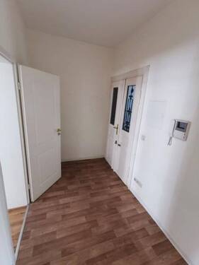 Flur - Etagenwohnung mit 54,00 m² in Leipzig zum Kaufen
