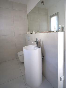 Gäste-WC im Erdgeschoss - 