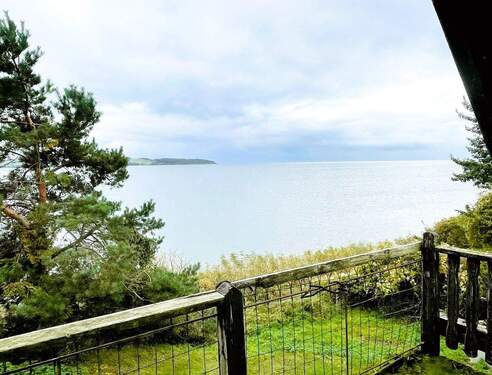 Blick vom Wohngebäude 2 - Insel Rügen... einzigartiges, 2434m² großes Wassergrundstück mit 2 Wohngebäuden