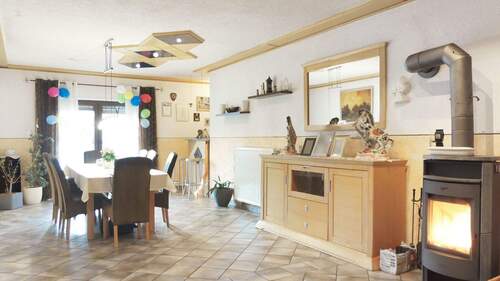 Esszimmer Neubau - 1 Zimmer Einfamilienhaus zum Kaufen in Oberthulba