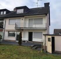 ***TOP-LAGE: 3-Familien-Haus mit Garage und wunderschönem Garten in Porz-Zündorf*** - Köln