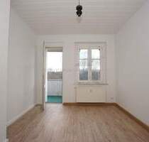 Sanierte 2-Raum-Wohnung mit Balkon und Wohnküche - Zwickau Pölbitz