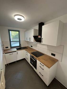 EBK - Wohnen am Wartenberg in ruhiger, naturnaher Lage - 3 RW mit Balkon, EBK und Stellplatz