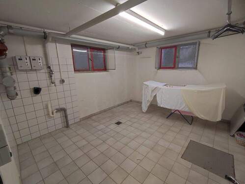 Waschmaschinen-/Trockenraum - 