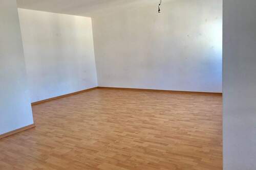 Wohnen-Schlafen - 1 Zimmer Etagenwohnung in Chemnitz