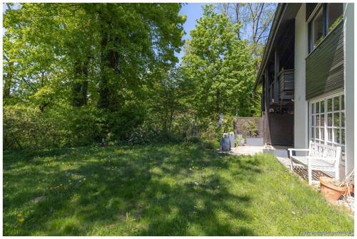 Gartenasicht - RUHIGER GARTENTRAUM - Sonnige Maisonettewohnung in begehrter Lage nahe der Isar