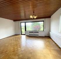 Freistehendes Einfamilienhaus mit großem Grundstück - Bernstadt
