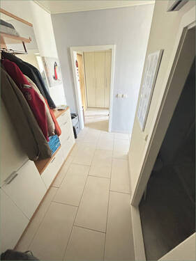Flur - Etagenwohnung mit 41,90 m² in Magdeburg / Altstadt zum Kaufen