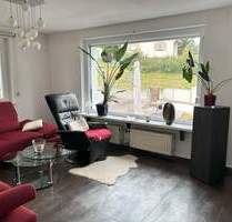 Komplett renoviertes 1–2 Familienhaus mit Doppelgarage, Wintergarten und Schwarzwaldblick in Schramberg-Sulgen