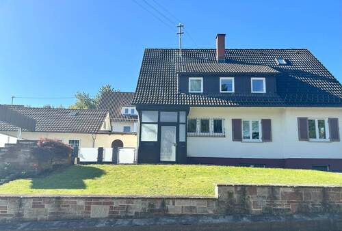 Ein schönes Zuhause - 7 Zimmer Mehrfamilienhaus, Wohnhaus in Schramberg - Sulgen
