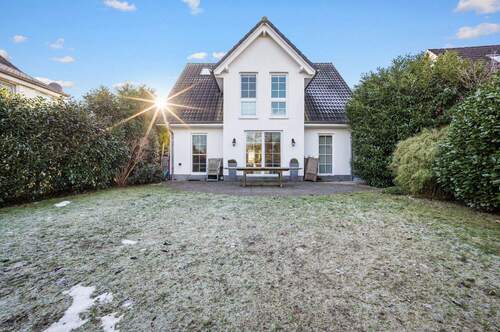 Ansicht Rückseite - Einfamilienhaus mit 153,00 m&sup2; in Hamburg zum Kaufen