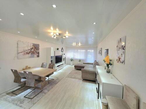 Bild 1 - Schöne gemütliche Wohnung in sehr ruhiger Sackgassen Lage mit herrlichem Ausblick. Provisionsfrei.