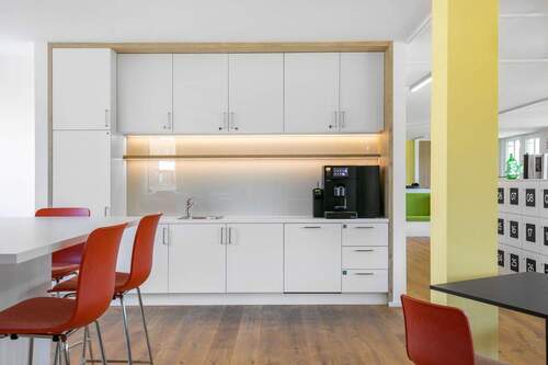 Property Image 6 - 