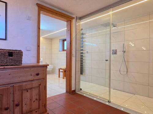 Spektakulärer Wellnessbereich Souterrain - 