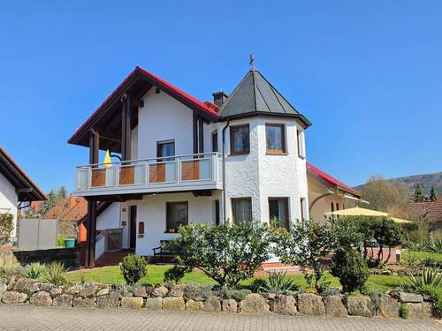 Einfamilienhaus mit Turm - Einzigartig, hochwertig & außergewöhnlich - Traumhaus im beliebten Musikerviertel!