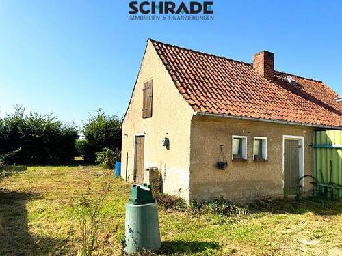 ...mit nützlichem Nebengebäude - 3 Zimmer Mehrfamilienhaus, Wohnhaus in Seehausen