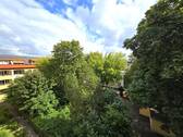 Blick vom Balkon - Etagenwohnung mit 46,00 m² in Berlin zum Kaufen
