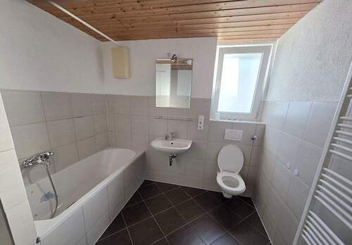 Bild 2 - 2 Zimmer Etagenwohnung zur Miete in Pforzheim