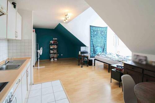 Wohnraum - 1 Zimmer Etagenwohnung zum Kaufen in Leipzig