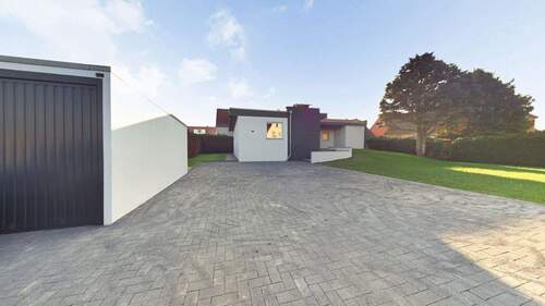 Hof - 4 Zimmer Einfamilienhaus in Rinteln