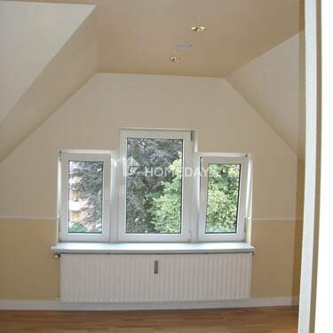 Wohnzimmer - 4 Zimmer Etagenwohnung in Herne (DG)