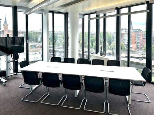 Property Image 1 - Privater Büroraum für 4 Person in Regus Kranhaus 1